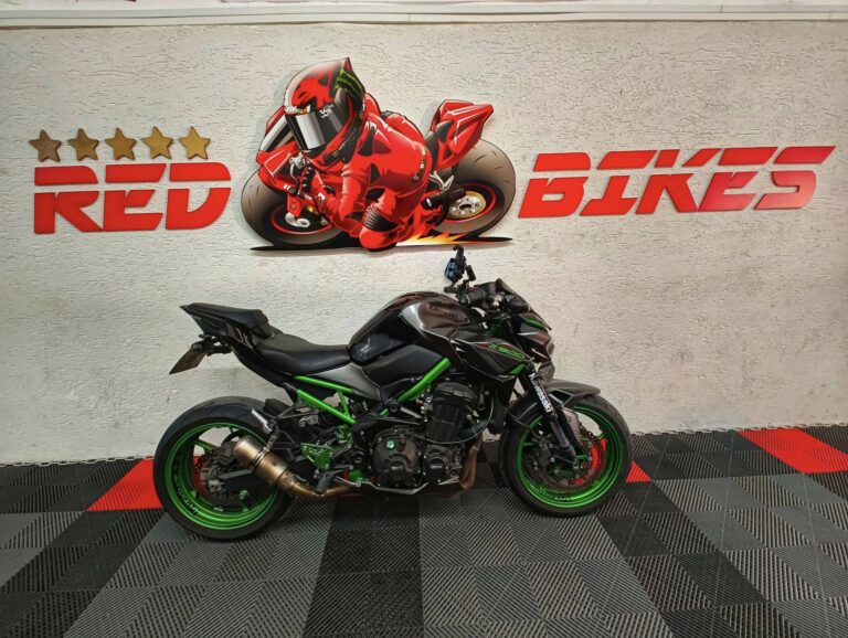 קוואסאקי Z900 (A1)
